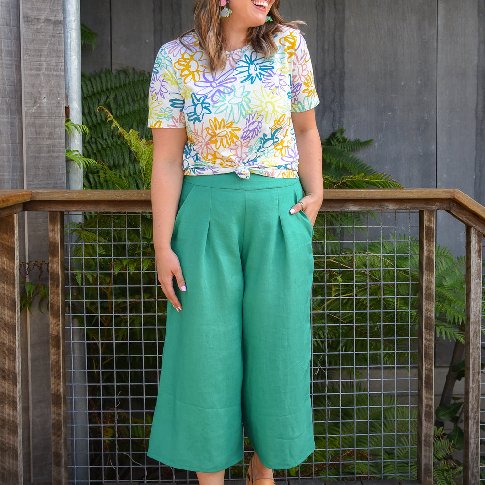 
                      
                        Carolina Culottes - Sew To Grow PDF Pattern
                      
                    